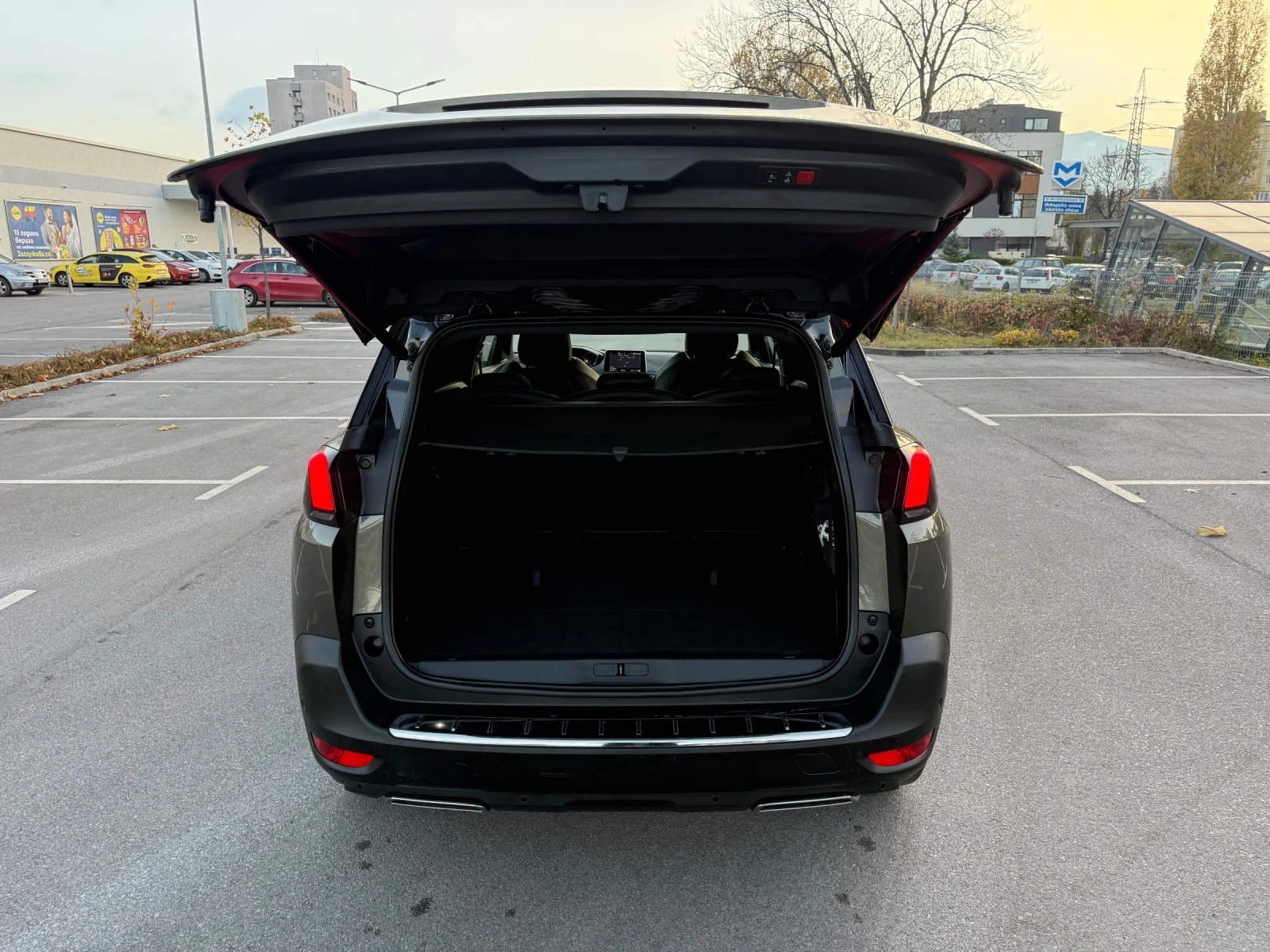 Peugeot 5008 2.0HDI* GT* 181hp* FULL* ЧИСТО НОВА*  - изображение 7