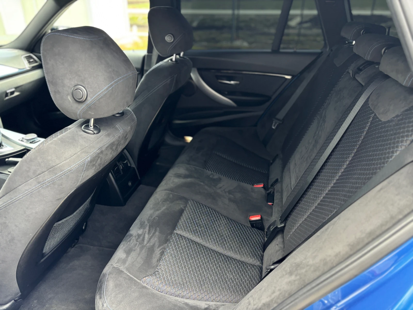 BMW 320 XDRIVE* M PACK* LED ADAPTIVE - изображение 8