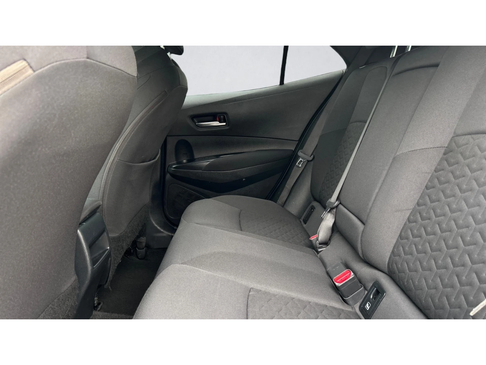 Toyota Corolla Executive 115�.�., ������� ������ �� 205   | Mobile.bg � ����������� 11
