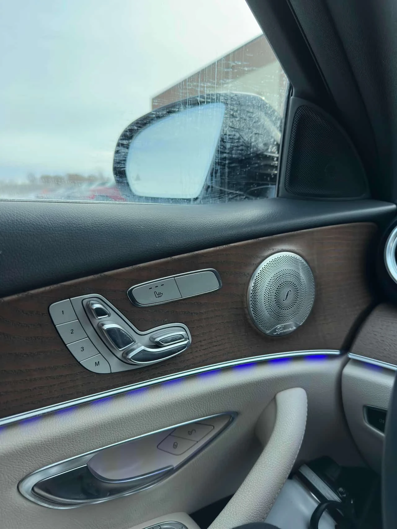 Mercedes-Benz E 450 CARFAX /Дистроник/Подгрев/Панорама/Head Up/Burma - изображение 10