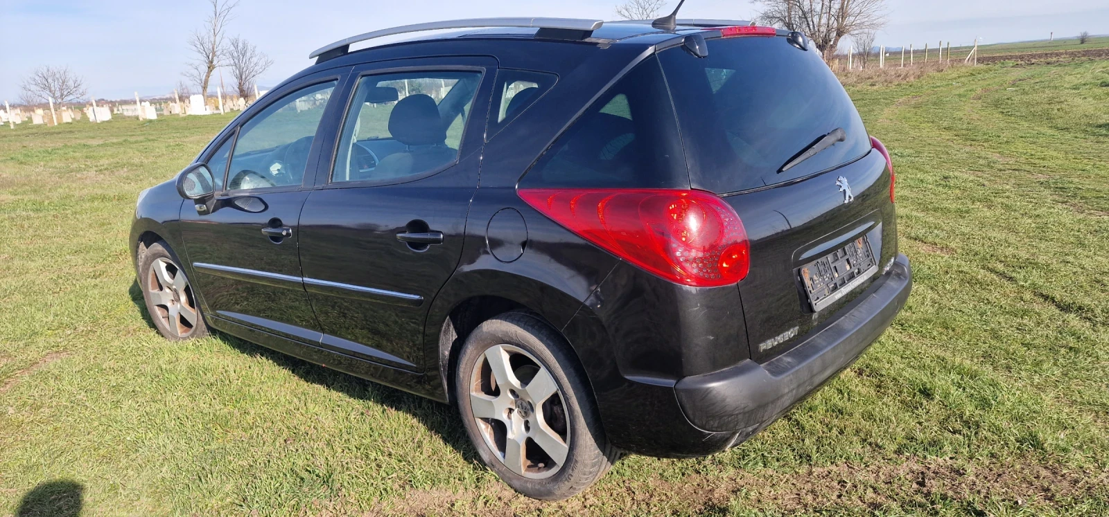 Peugeot 207 1.6hdi реални км., снимка 4 - Автомобили и джипове - 53759190