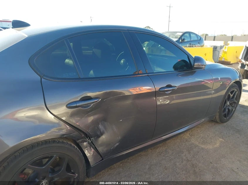 Alfa Romeo Giulia 2023 ALFA ROMEO GIULIA TI AWD | Mobile.bg � ����������� 4