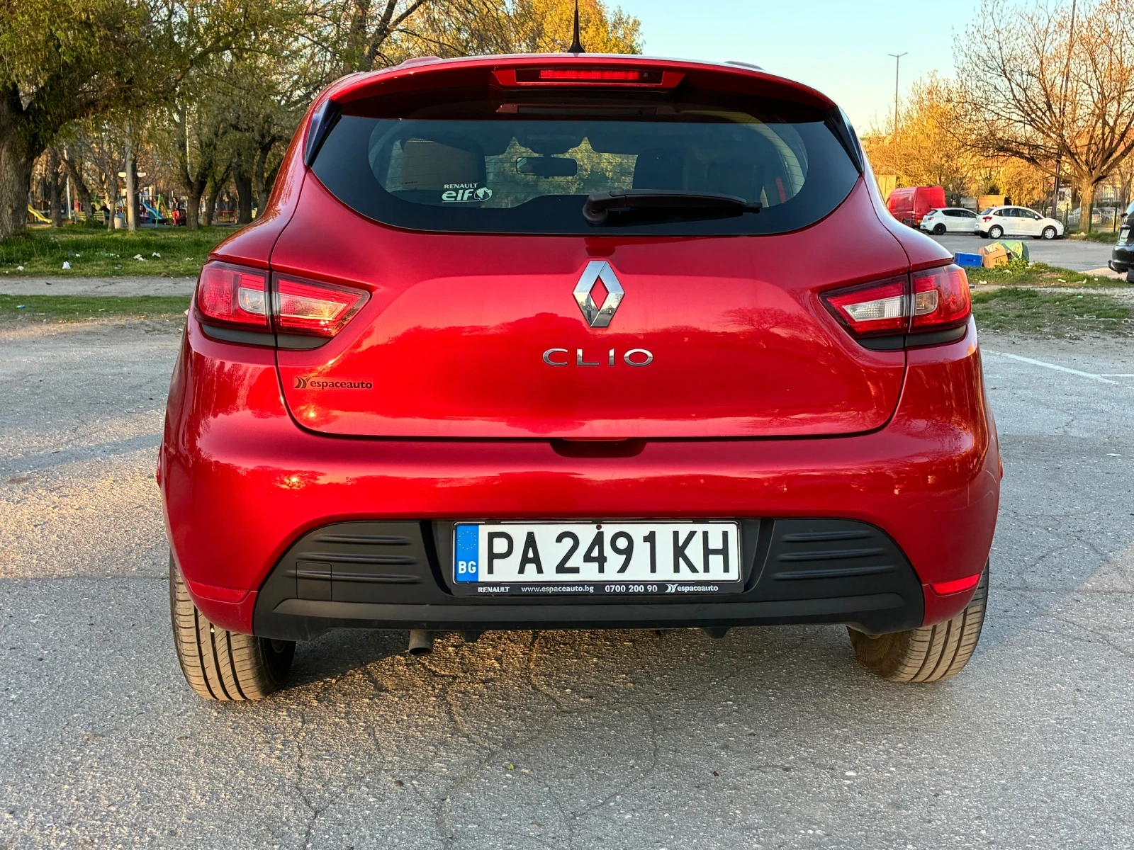 Renault Clio, снимка 6 - Автомобили и джипове - 54175296