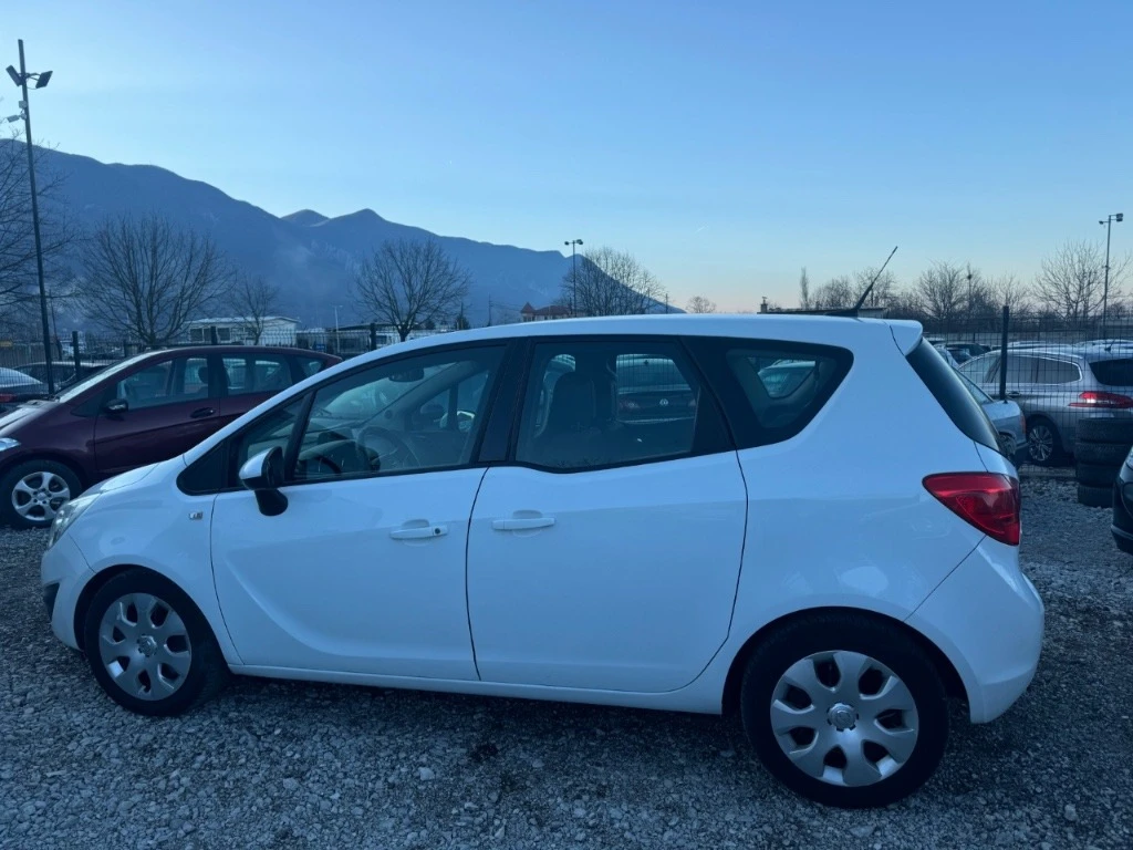Opel Meriva 1.7D AVT NAVI исузу мотор 110 к.с стария мотор, снимка 3 - Автомобили и джипове - 54237727
