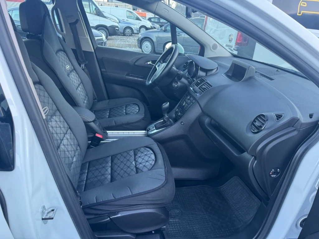 Opel Meriva 1.7D AVT NAVI исузу мотор 110 к.с стария мотор, снимка 15 - Автомобили и джипове - 54237727