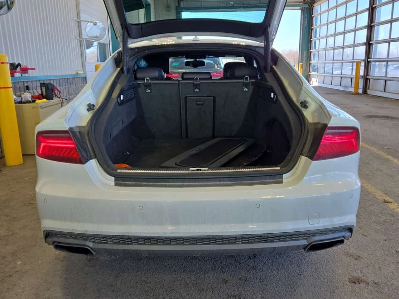 Audi A7 S LINE/TECHNIK /CARFAX/ПОДГРЕВ/ОБДУХ/ПАМЕТ, снимка 13 - Автомобили и джипове - 54259828