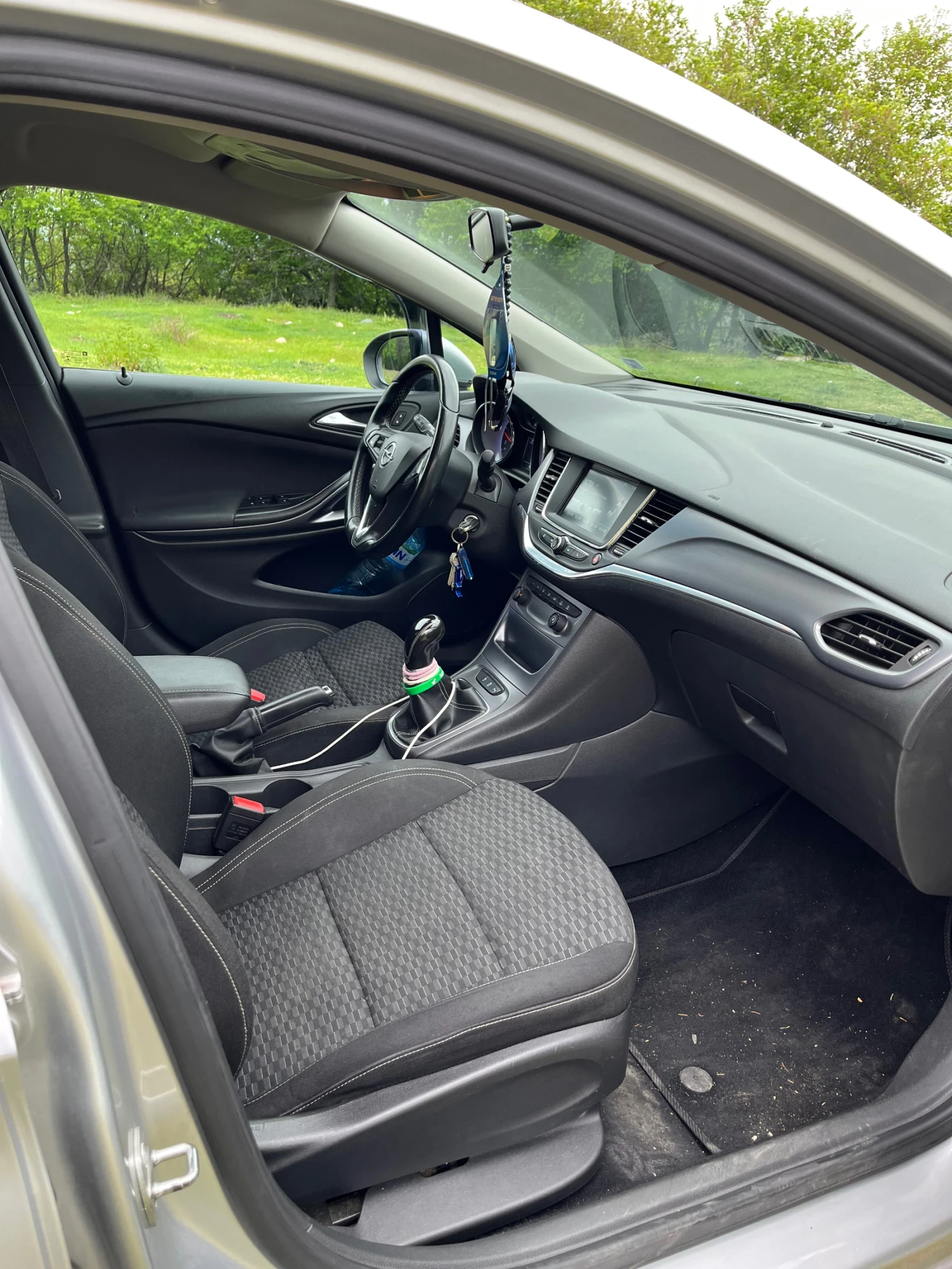 Opel Astra Sport Tourer, снимка 11 - Автомобили и джипове - 54381482
