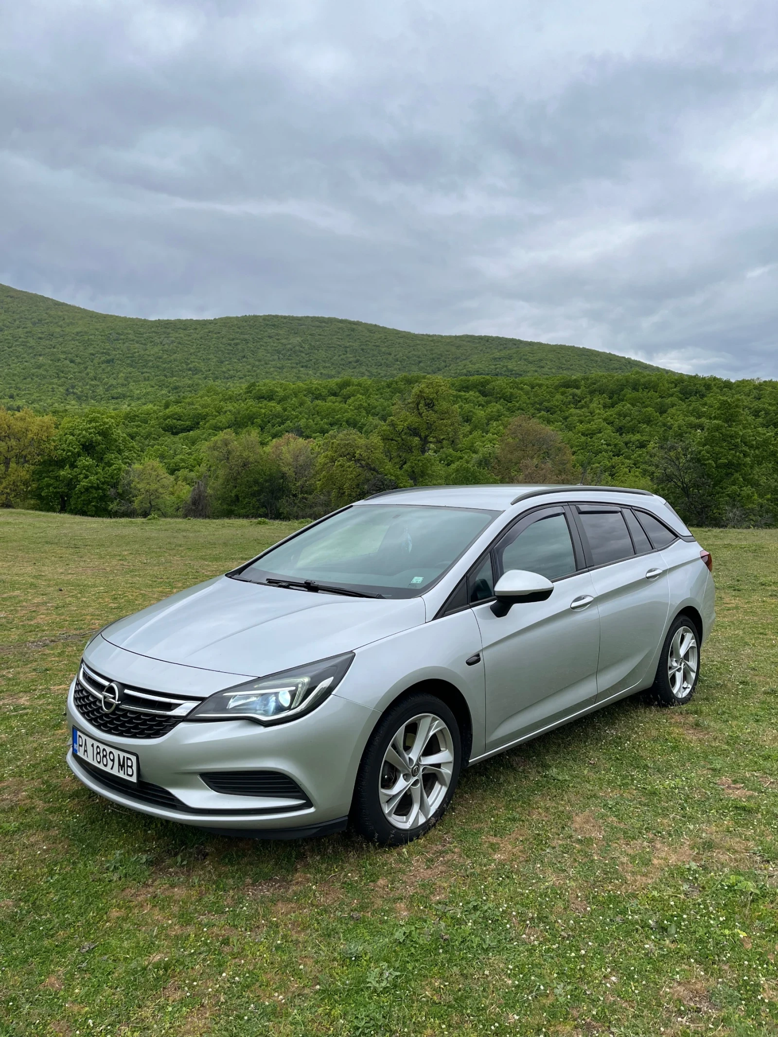Opel Astra Sport Tourer, снимка 5 - Автомобили и джипове - 54381482