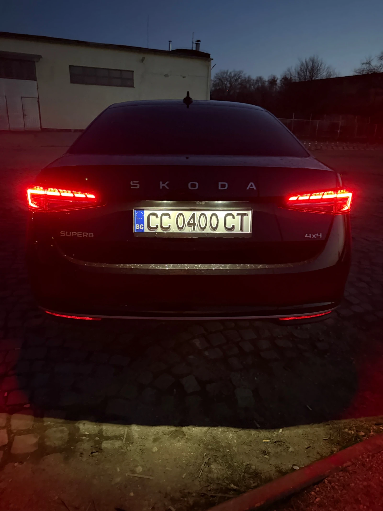 Skoda Superb Laurin & Klement 130 Edition 4x4 , снимка 6 - Автомобили и джипове - 54411936