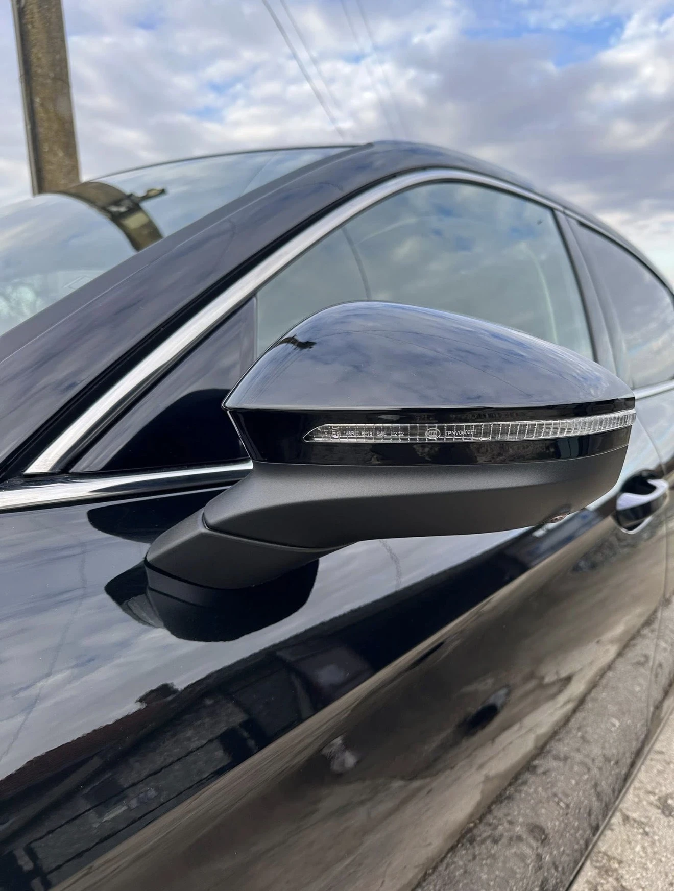Skoda Superb Laurin & Klement 130 Edition 4x4 , снимка 2 - Автомобили и джипове - 54411936