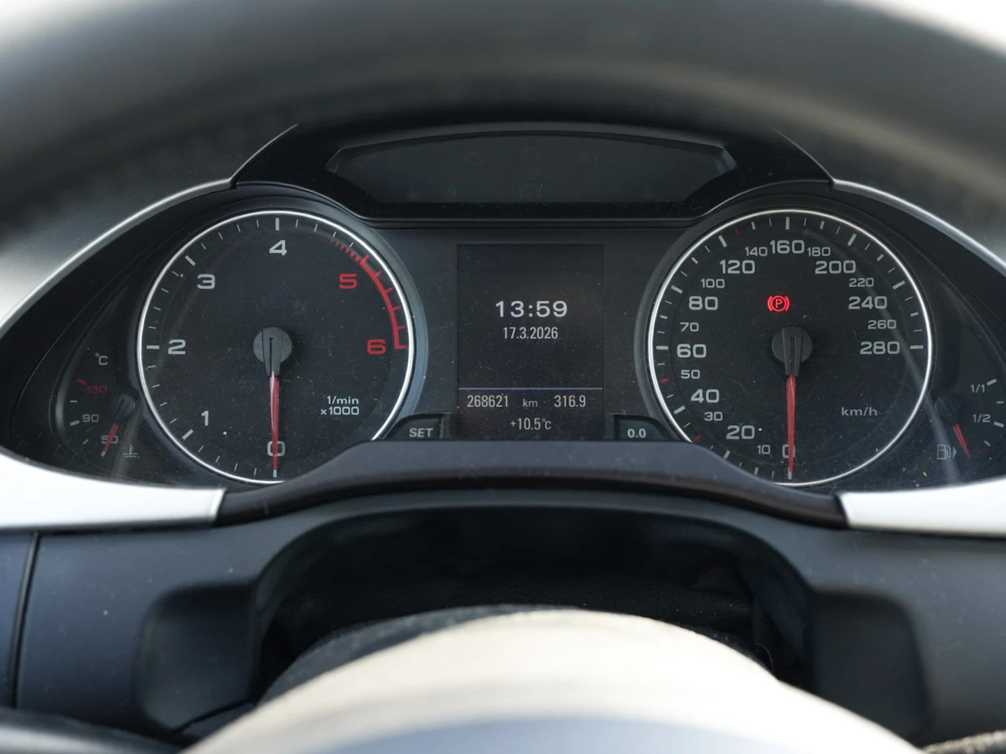 Audi A4, снимка 10 - Автомобили и джипове - 54581789
