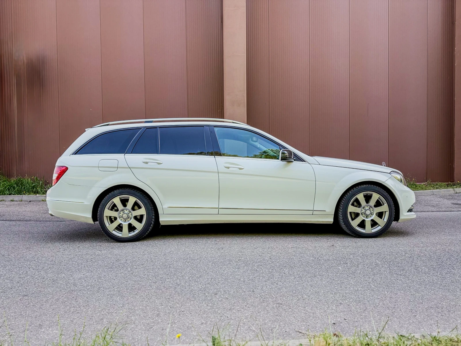 Mercedes-Benz C 300 3.0D 4 Matic ГАРАНЦИЯ 6 МЕСЕЦА ИЛИ 5000КМ Facelift, снимка 5 - Автомобили и джипове - 54882291