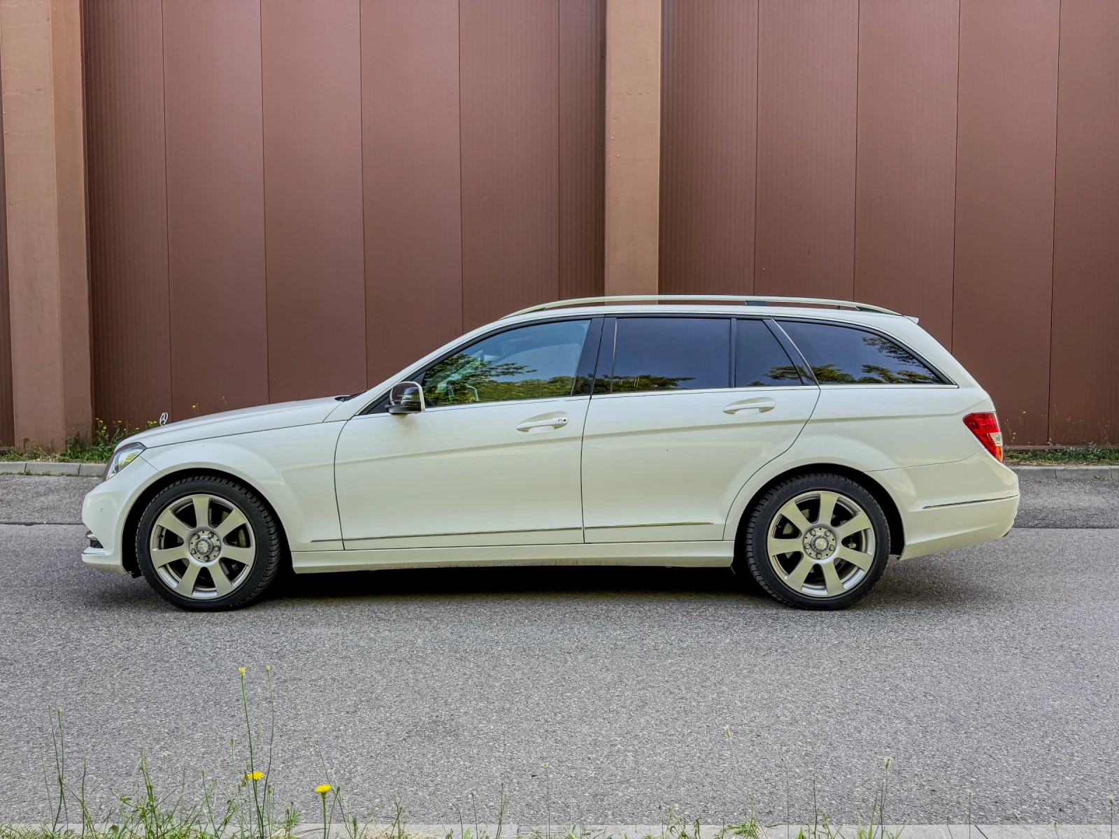 Mercedes-Benz C 300 3.0D 4 Matic ГАРАНЦИЯ 6 МЕСЕЦА ИЛИ 5000КМ Facelift, снимка 2 - Автомобили и джипове - 54882291
