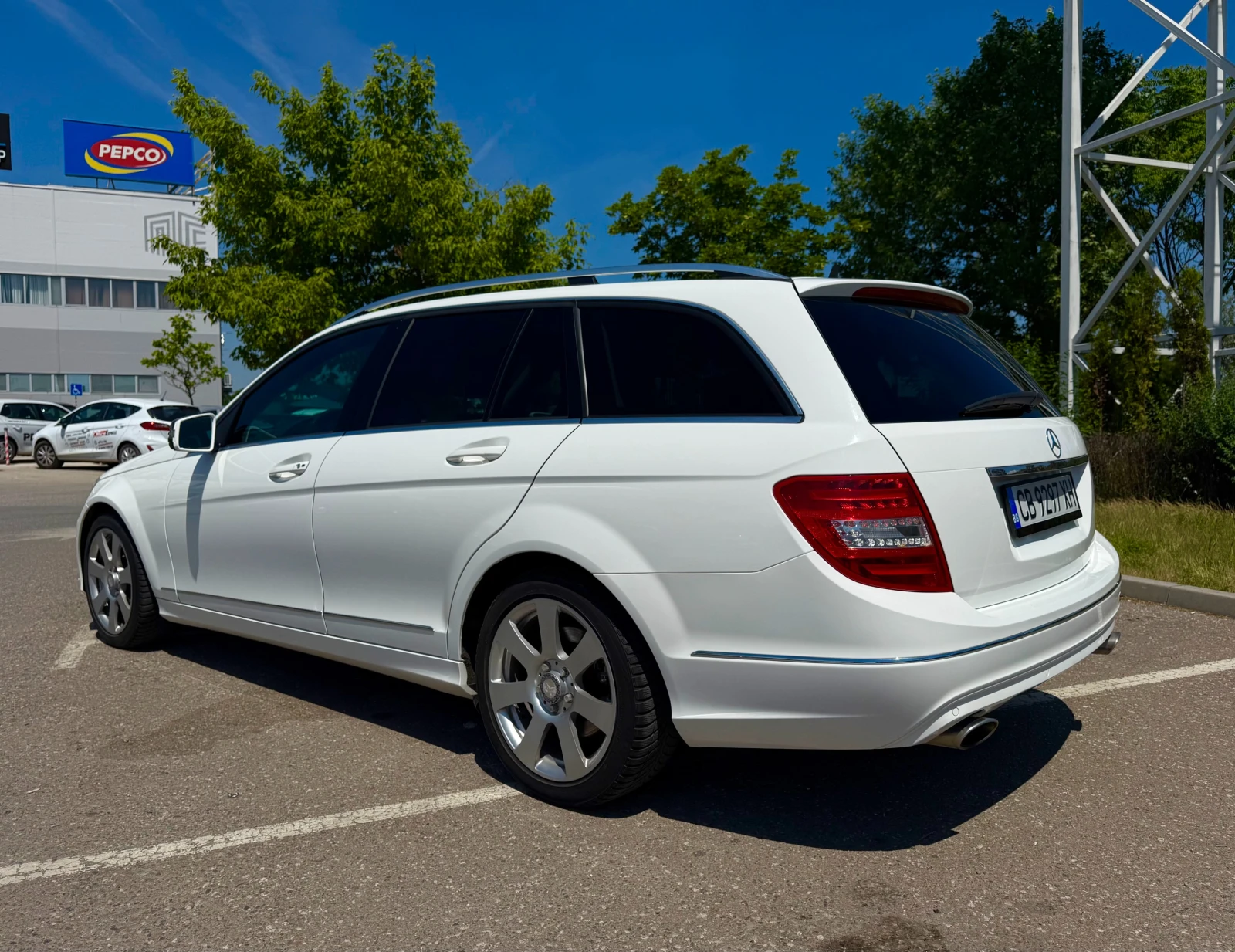 Mercedes-Benz C 300 3.0D 4 Matic ГАРАНЦИЯ 6 МЕСЕЦА ИЛИ 5000КМ Facelift, снимка 3 - Автомобили и джипове - 54882291