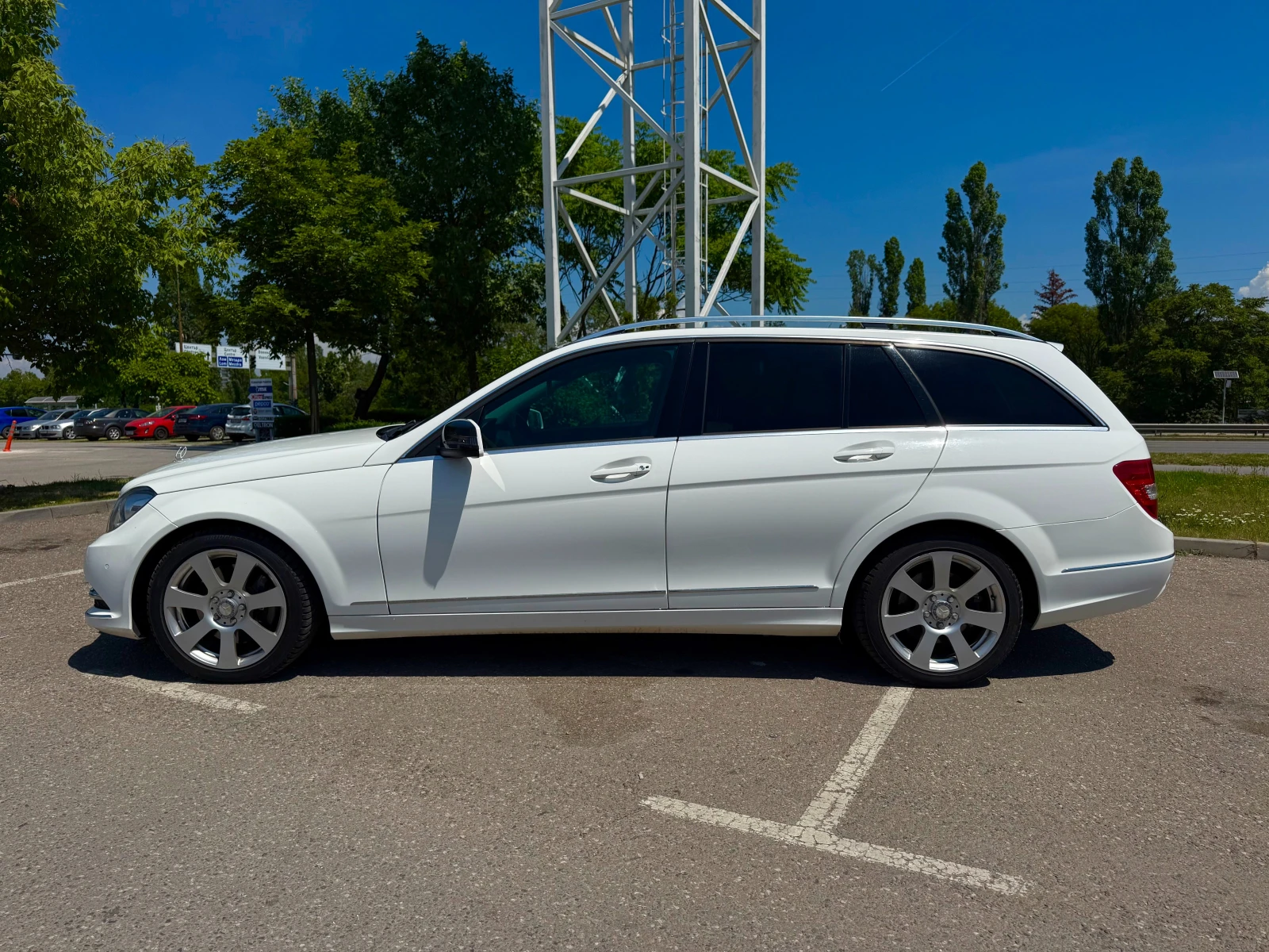 Mercedes-Benz C 300 3.0D 4 Matic ГАРАНЦИЯ 6 МЕСЕЦА ИЛИ 5000КМ Facelift, снимка 2 - Автомобили и джипове - 54882291