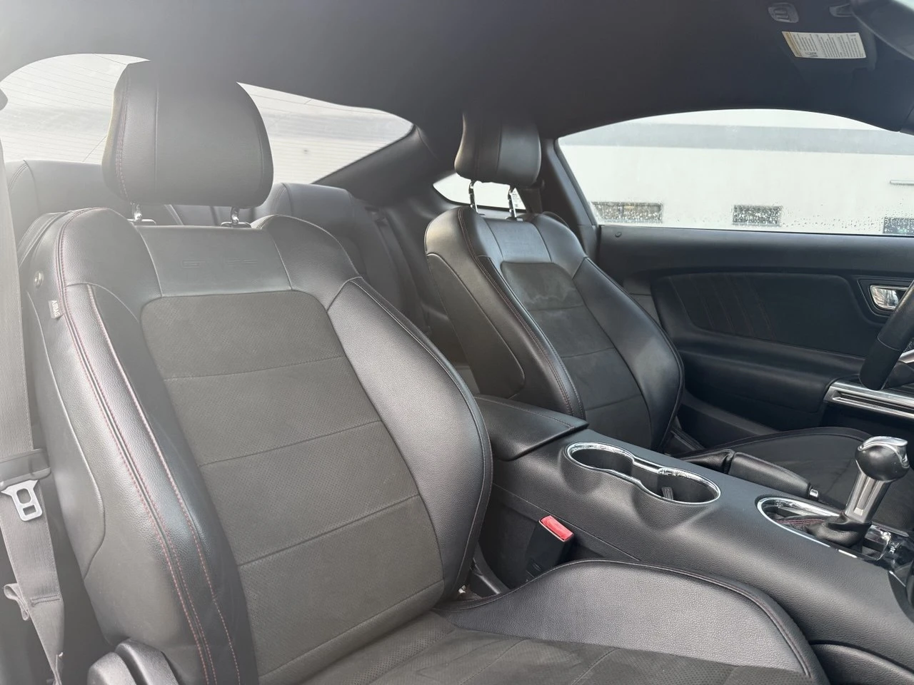 Ford Mustang 5.0V8* GT* АВТОМАТ* ОБДУХ* ПОДГРЕВ* SHAKER, снимка 7 - Автомобили и джипове - 54948890
