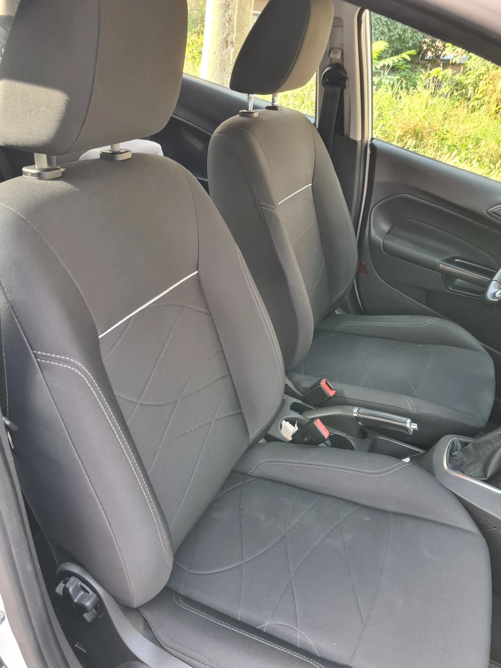 Ford Fiesta, снимка 7 - Автомобили и джипове - 55046563