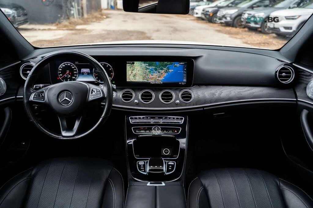 Mercedes-Benz E 300 4MATIC* AвтоКредит* (ЦЕНА ДО БГ), снимка 12 - Автомобили и джипове - 55193760