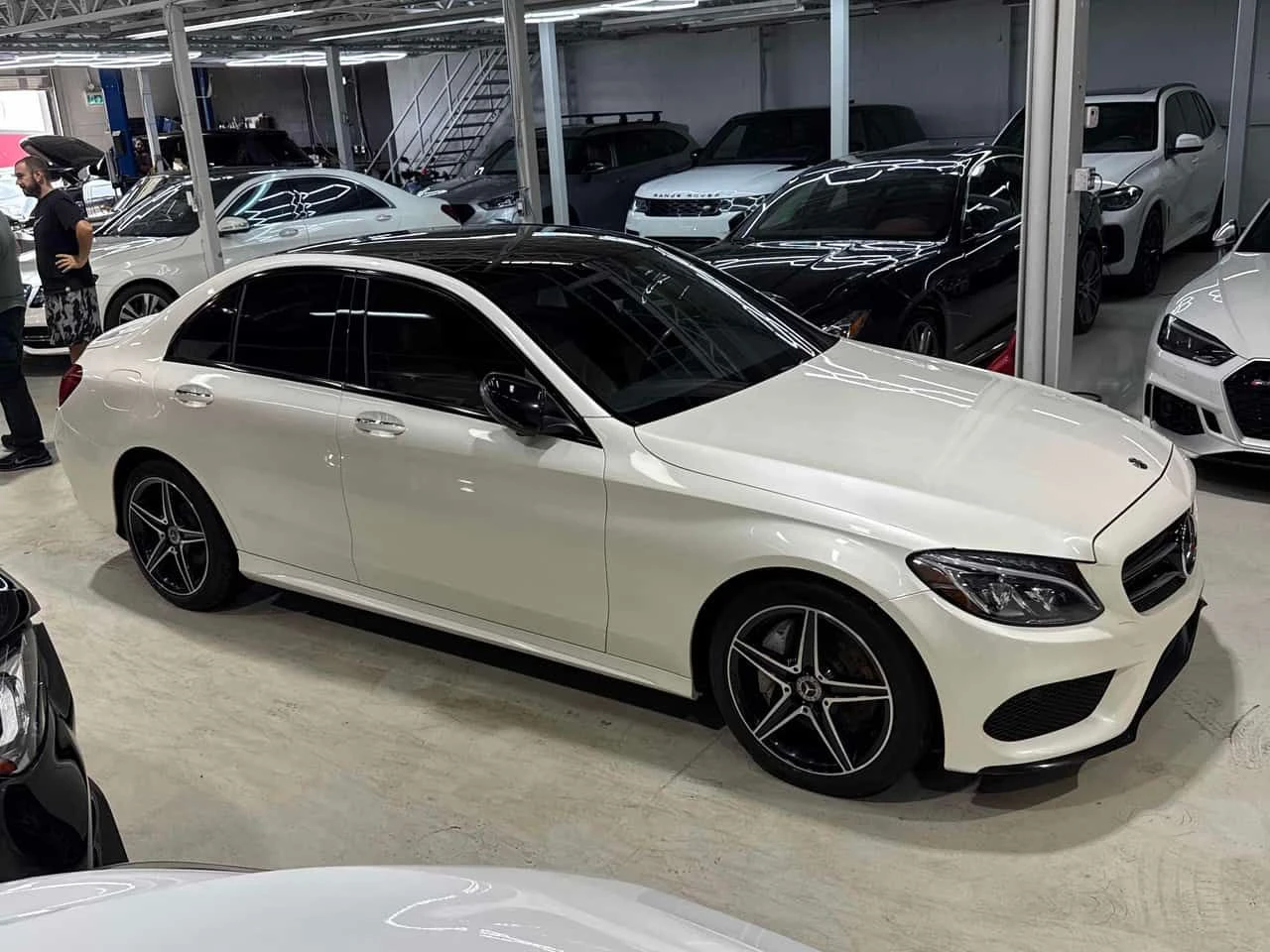 Mercedes-Benz C 300 * DISTRONIC* PANORAMA* , снимка 3 - Автомобили и джипове - 55448420
