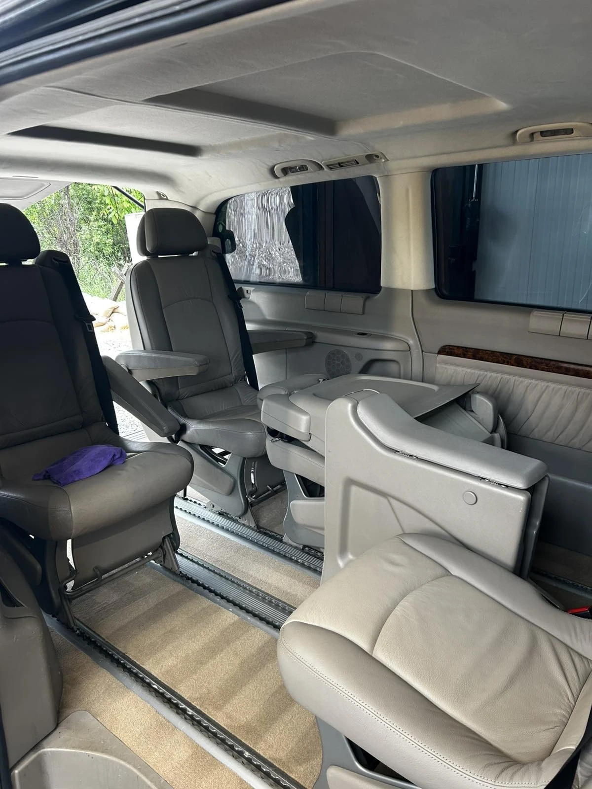 Mercedes-Benz Viano Mercedes Viano 2.2 Automatic, снимка 7 - Автомобили и джипове - 55621739