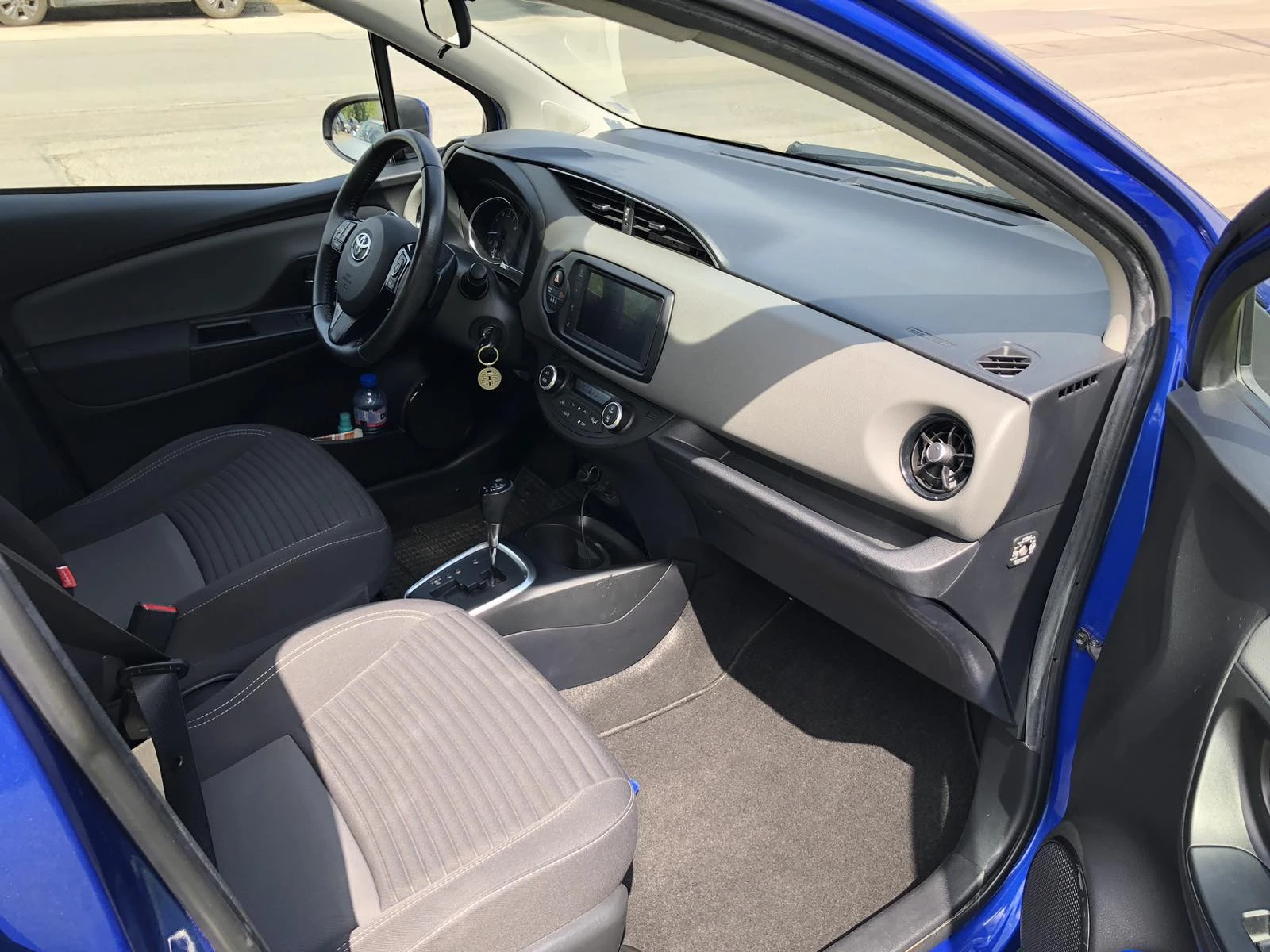 Toyota Yaris 1.5 CVT 5D Luna, снимка 9 - Автомобили и джипове - 56019779