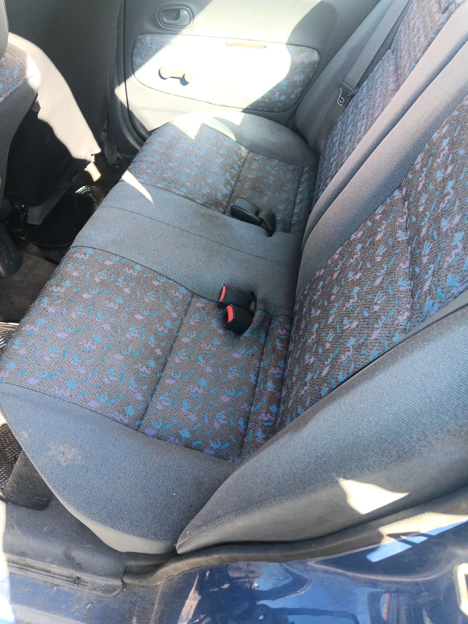 Mazda 121, снимка 6 - Автомобили и джипове - 56337900