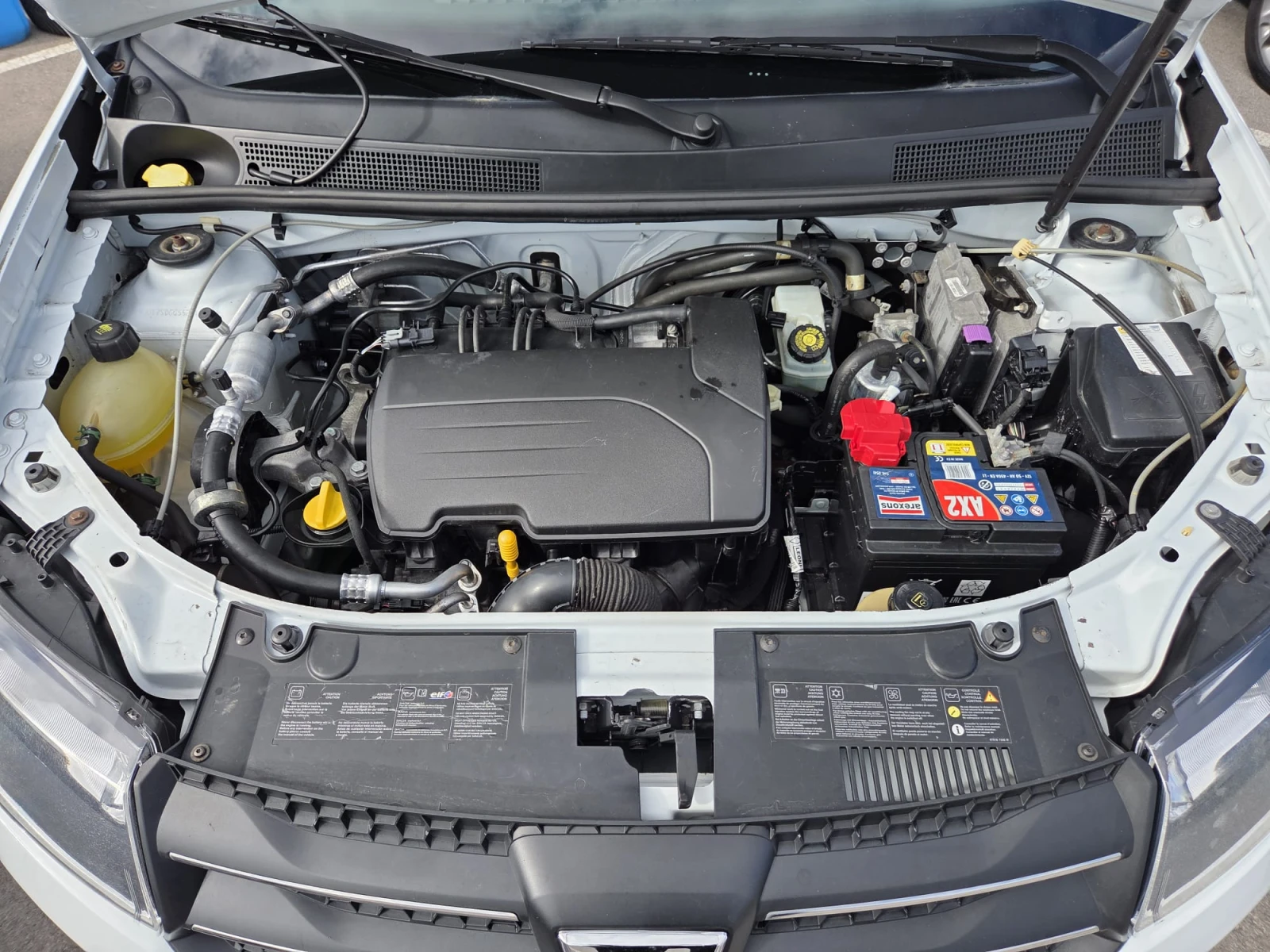Dacia Logan 1.2 GPL, снимка 14 - Автомобили и джипове - 56677059