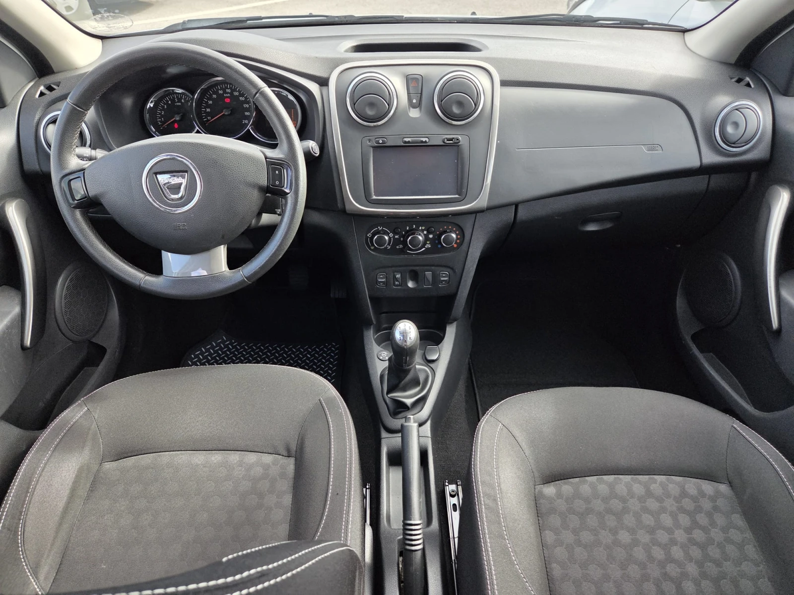 Dacia Logan 1.2 GPL, снимка 8 - Автомобили и джипове - 56677059