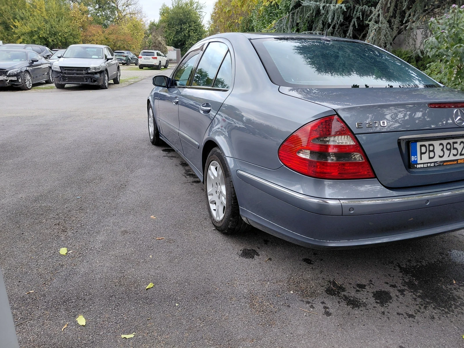 Mercedes-Benz E 270, снимка 6 - Автомобили и джипове - 56719340