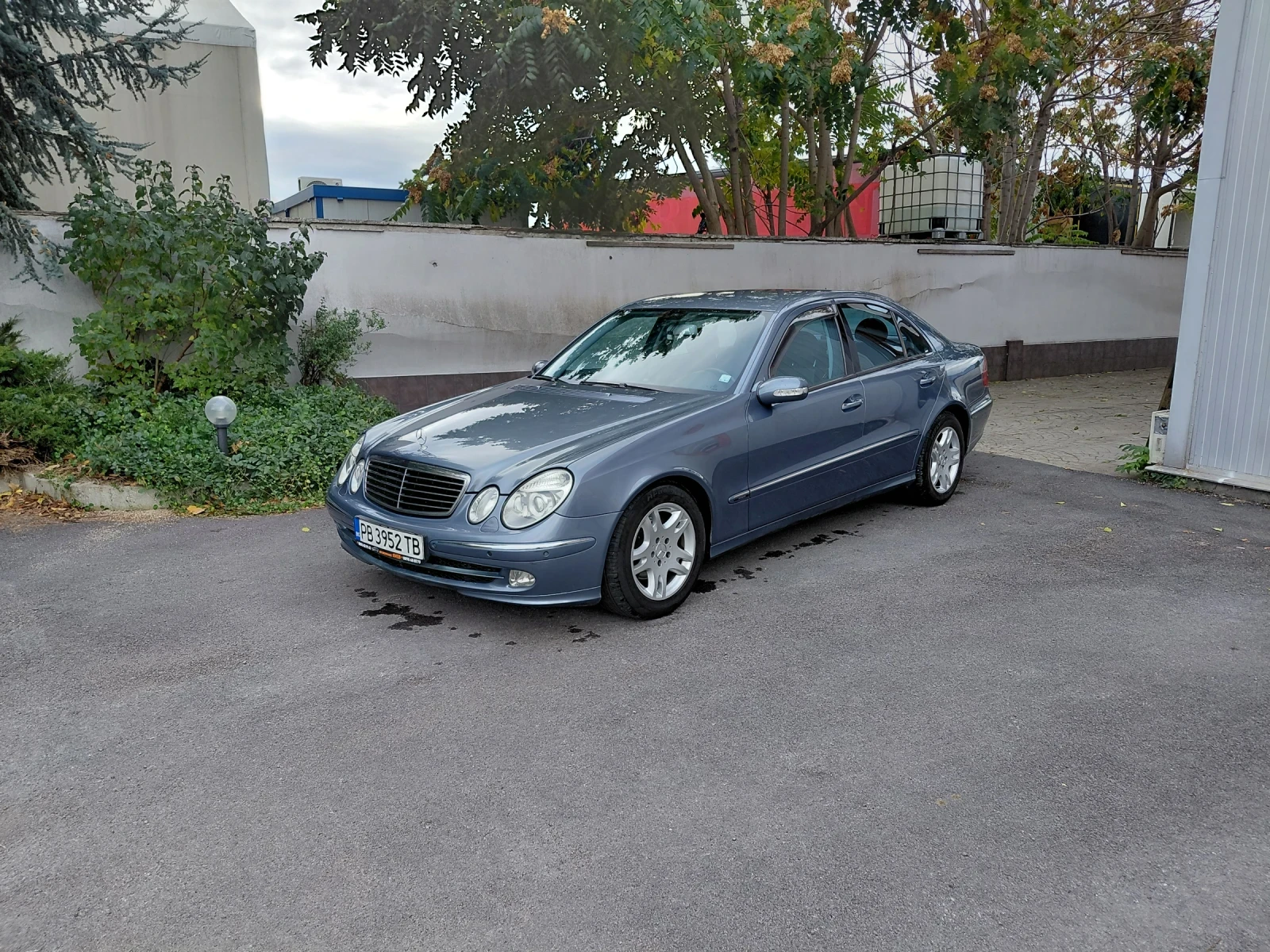 Mercedes-Benz E 270