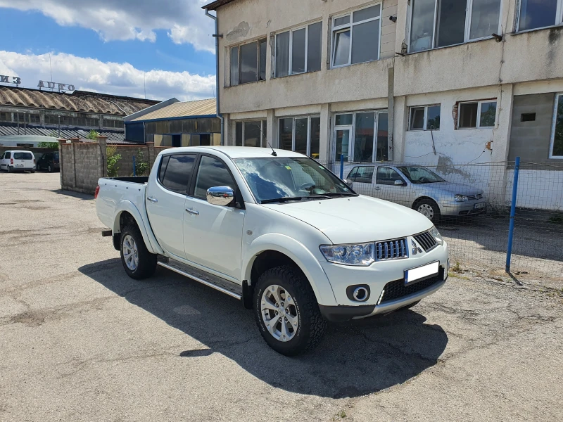 Mitsubishi L200 2.5HP DI-D Eu5 4x4 Automat, снимка 5 - Автомобили и джипове - 46994420