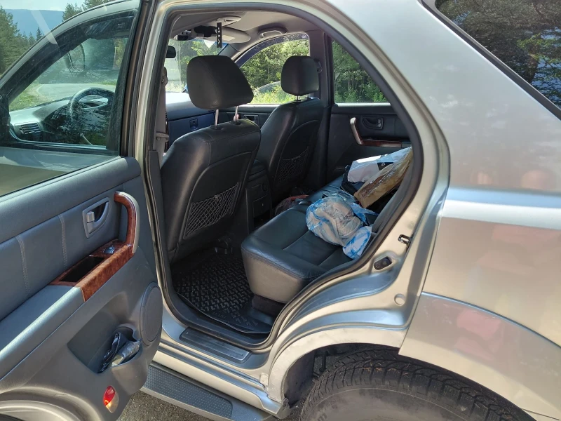 Kia Sorento, снимка 10 - Автомобили и джипове - 50236451