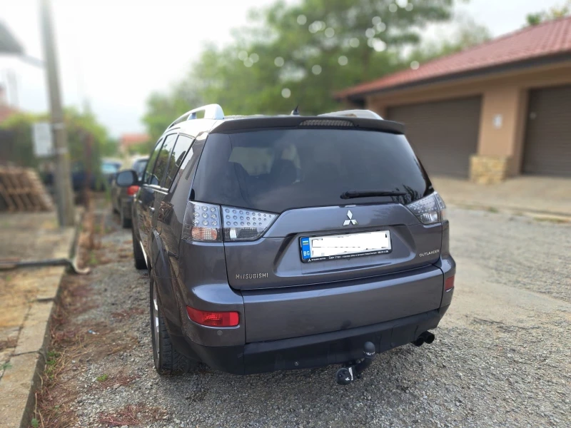 Mitsubishi Outlander, снимка 1 - Автомобили и джипове - 48268253