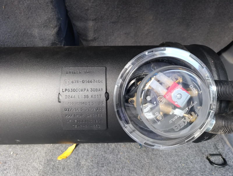 Toyota Rav4 ГАЗ, снимка 17 - Автомобили и джипове - 53047333