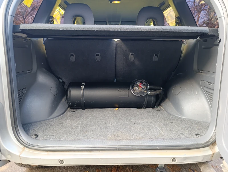 Toyota Rav4 ГАЗ, снимка 16 - Автомобили и джипове - 53047333