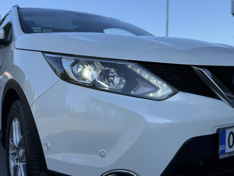Nissan Qashqai 1.6 T, снимка 3 - Автомобили и джипове - 53186004
