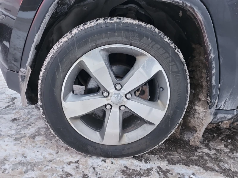 Jeep Grand cherokee 3.6L 6cyl 4WD, снимка 13 - Автомобили и джипове - 53344081