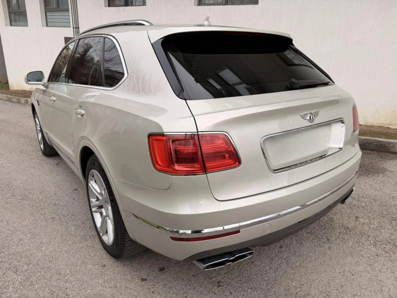 Bentley Bentayga 4.0d / V8, снимка 5 - Автомобили и джипове - 53535715