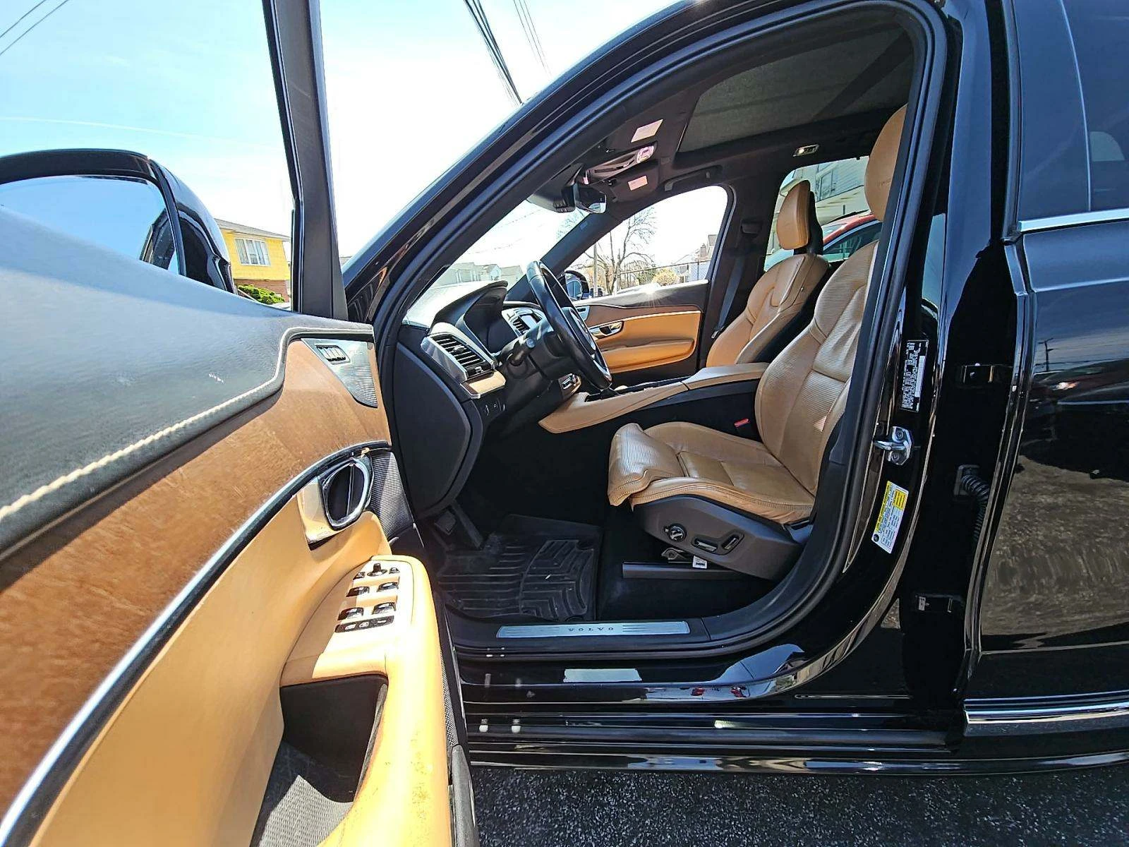 Volvo Xc90 T6 INSCRIPTION Обдухване* 360* Bowers&Wilkins* Дис - изображение 6