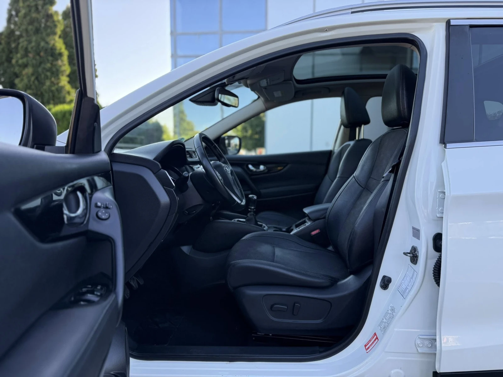 Nissan Qashqai 1.6 T | Mobile.bg � ����������� 12