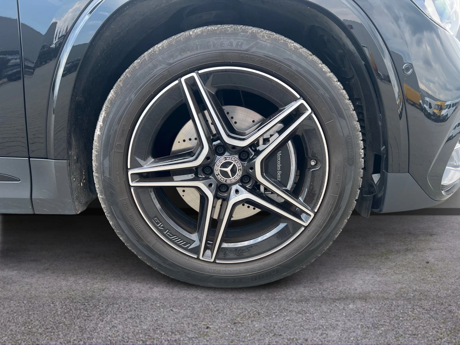 Mercedes-Benz GLA 220 4MATIC, снимка 5 - Автомобили и джипове - 53715524