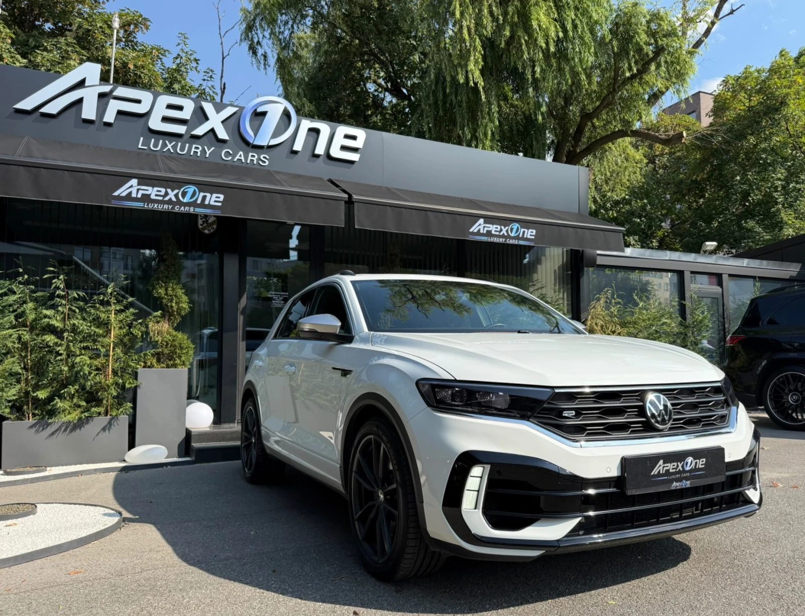 VW T-Roc AKRAPOVIC, снимка 3 - Автомобили и джипове - 55808668