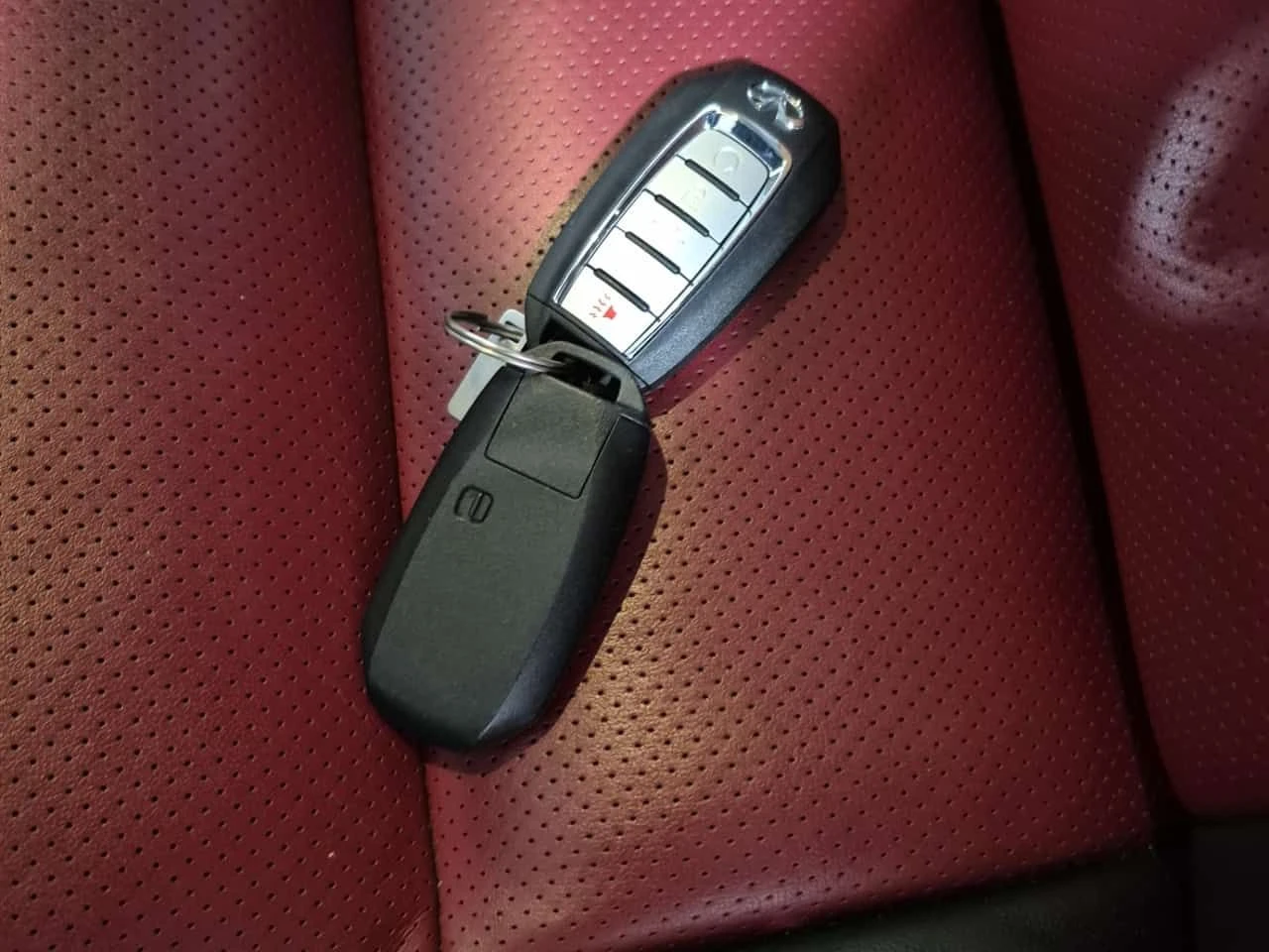 Infiniti QX50  SPORT| 360| ОБДУХВАНЕ| CARFAX , снимка 10 - Автомобили и джипове - 53827554