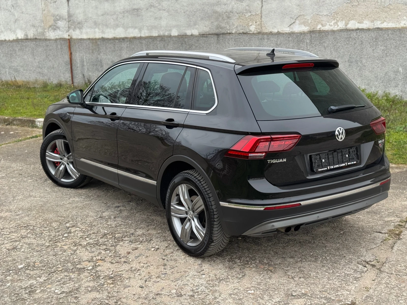 VW Tiguan 2.0TDI HIGHLINE 4Motion VIRTUAL HUD, снимка 2 - Автомобили и джипове - 53909047