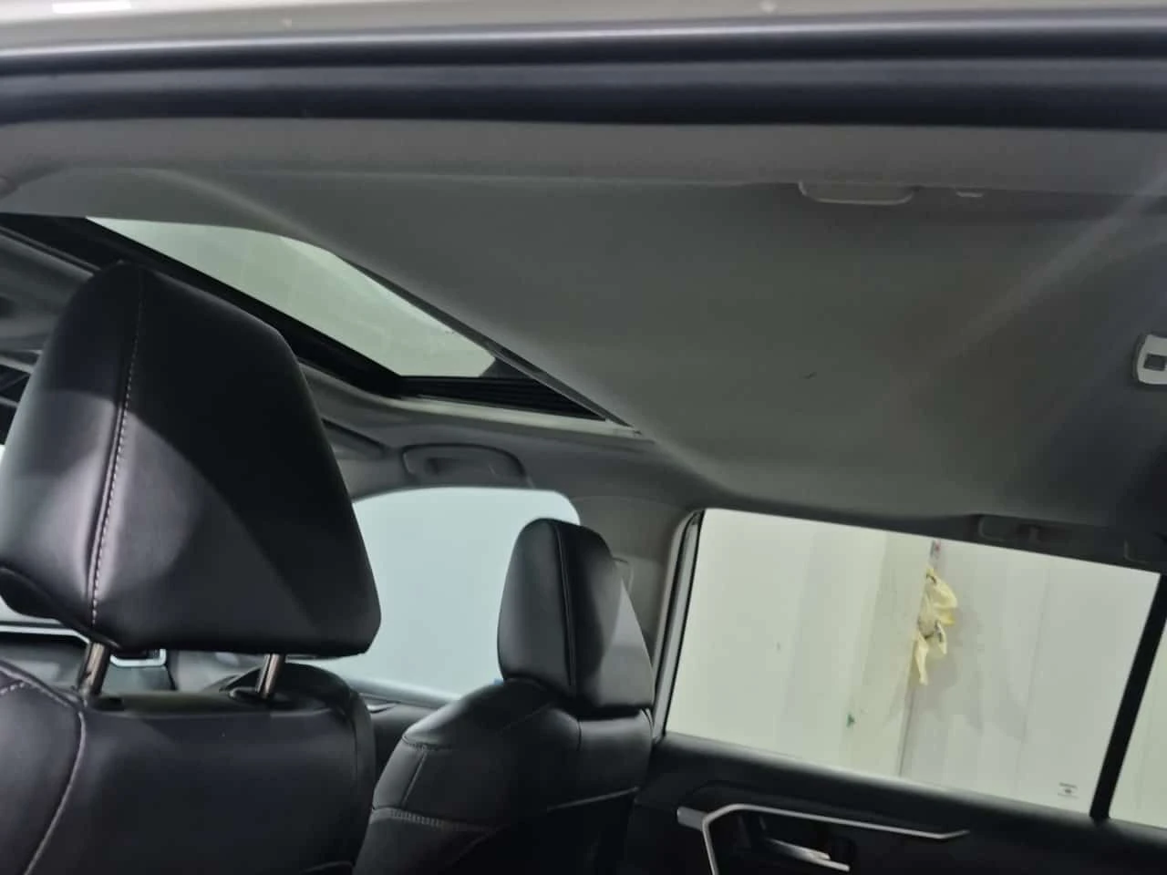 Toyota Rav4 * XLE * 2 КЛЮЧА* ШИБИДАХ* ПОДГРЕВИ* , снимка 12 - Автомобили и джипове - 54110040