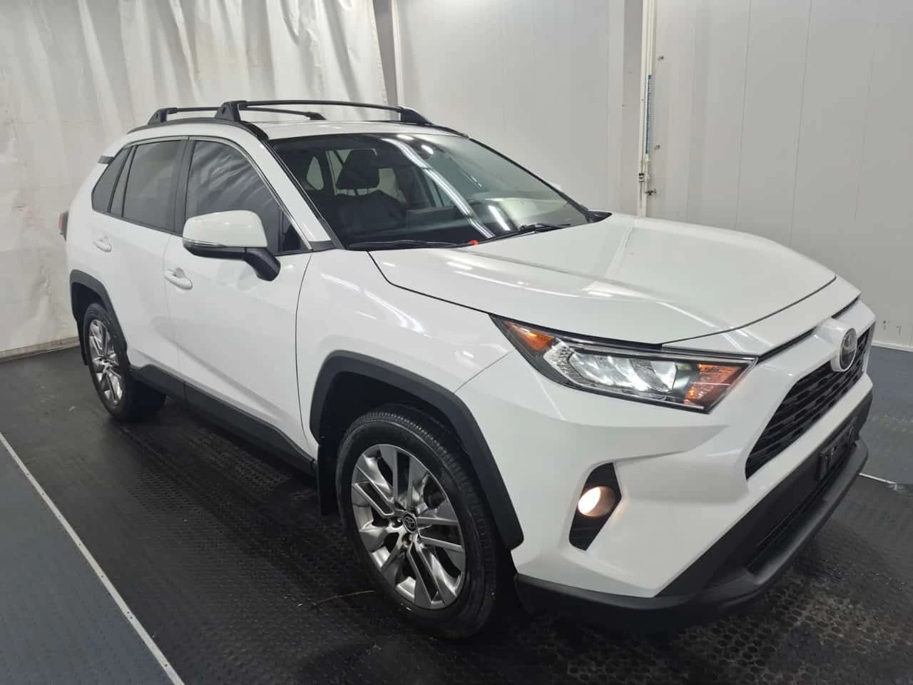 Toyota Rav4 * XLE * 2 КЛЮЧА* ШИБИДАХ* ПОДГРЕВИ* , снимка 2 - Автомобили и джипове - 54110040