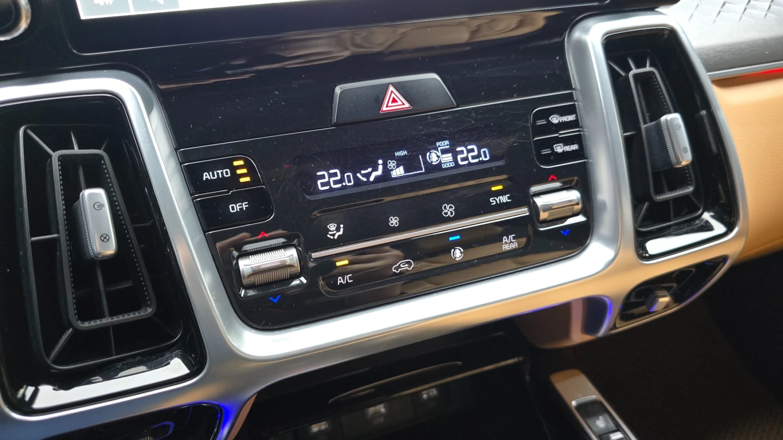 Kia Sorento 4th Generation 2.2 Diesel Signature | 360 | Distro, снимка 16 - Автомобили и джипове - 54543310