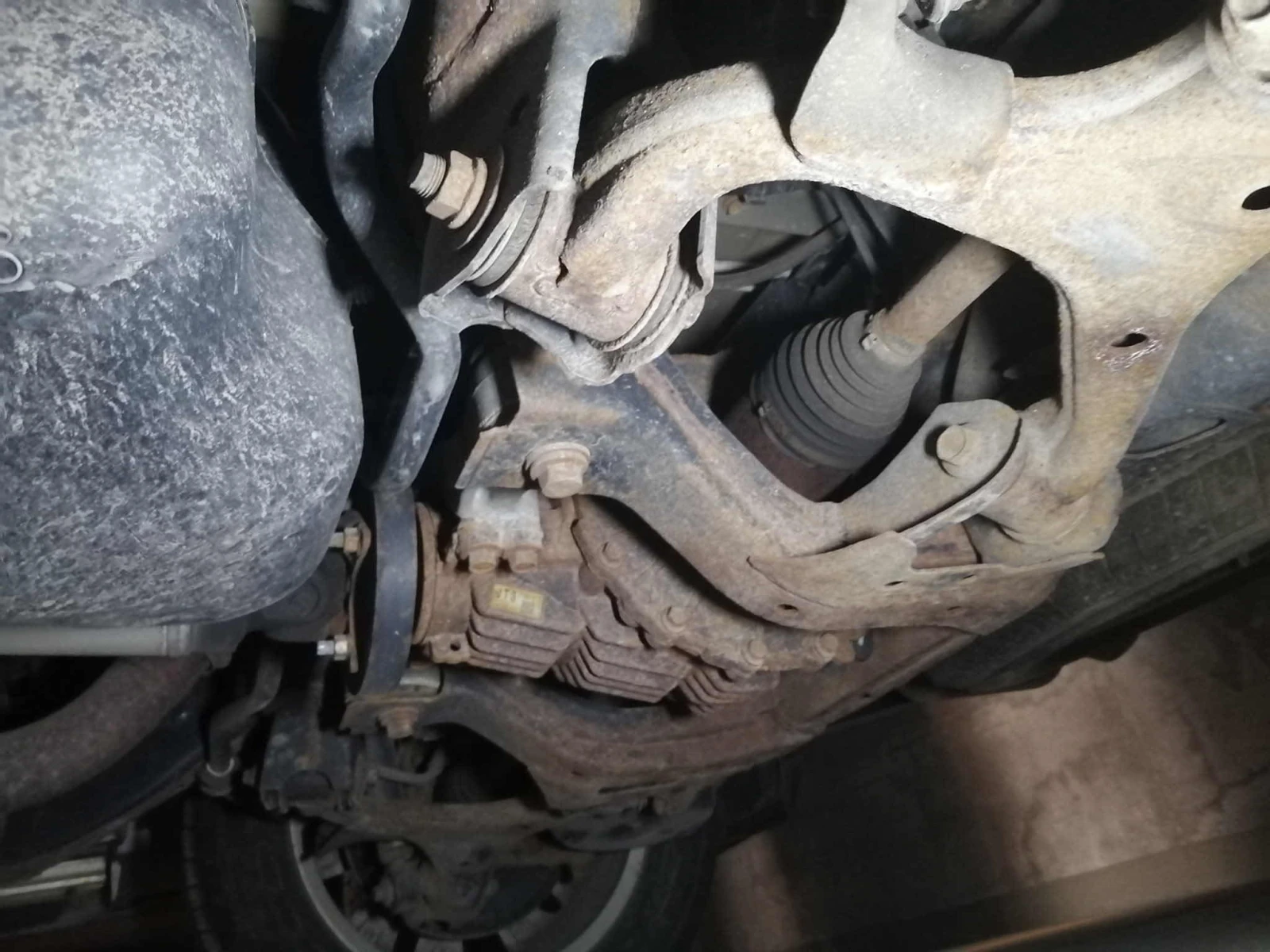 Toyota Sequoia PLATINUM* 5.7* 4WD, снимка 16 - Автомобили и джипове - 54559365