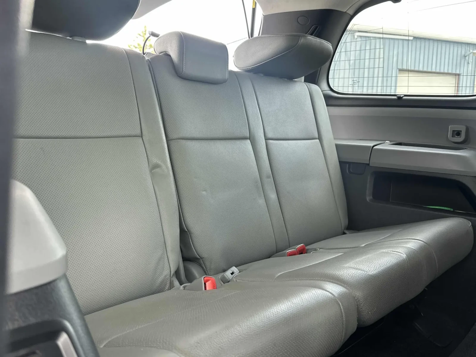 Toyota Sequoia PLATINUM* 5.7* 4WD, снимка 8 - Автомобили и джипове - 54559365