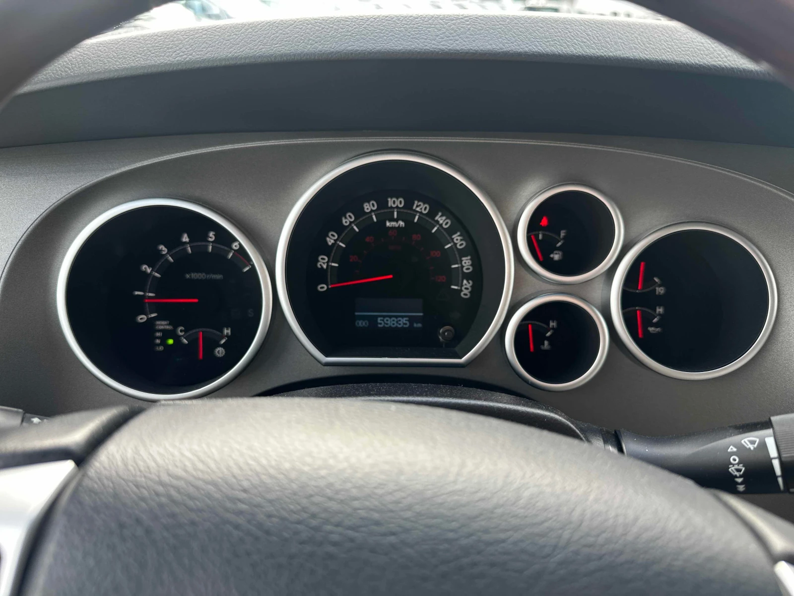 Toyota Sequoia PLATINUM* 5.7* 4WD, снимка 11 - Автомобили и джипове - 54559365